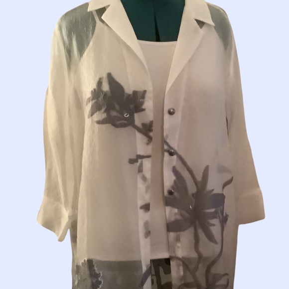 CHICO’S TRAVELERS  SIZE 3 SHEER DUSTER JACKET - Picture 2 of 4